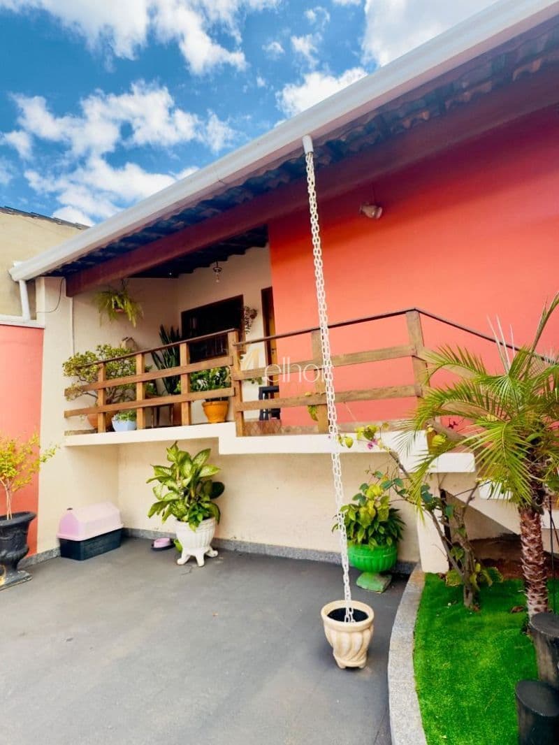 OPORTUNIDADE ÚNICA – SUA CASA EM ATIBAIA!