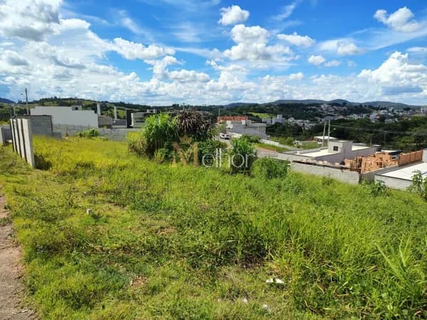 Terreno à Venda - Jardim Imperial, Atibaia