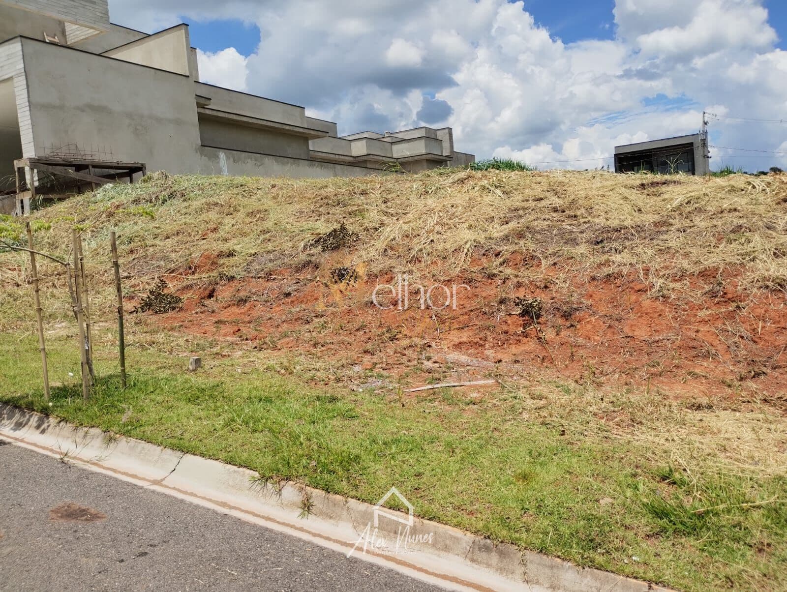 Terreno em Condomínio - Ilê de France - Bragança Paulista/SP