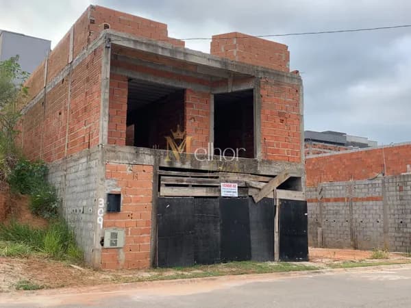Casa Assobradada à Venda na Vila Romana, Bragança Paulista! 🏡✨