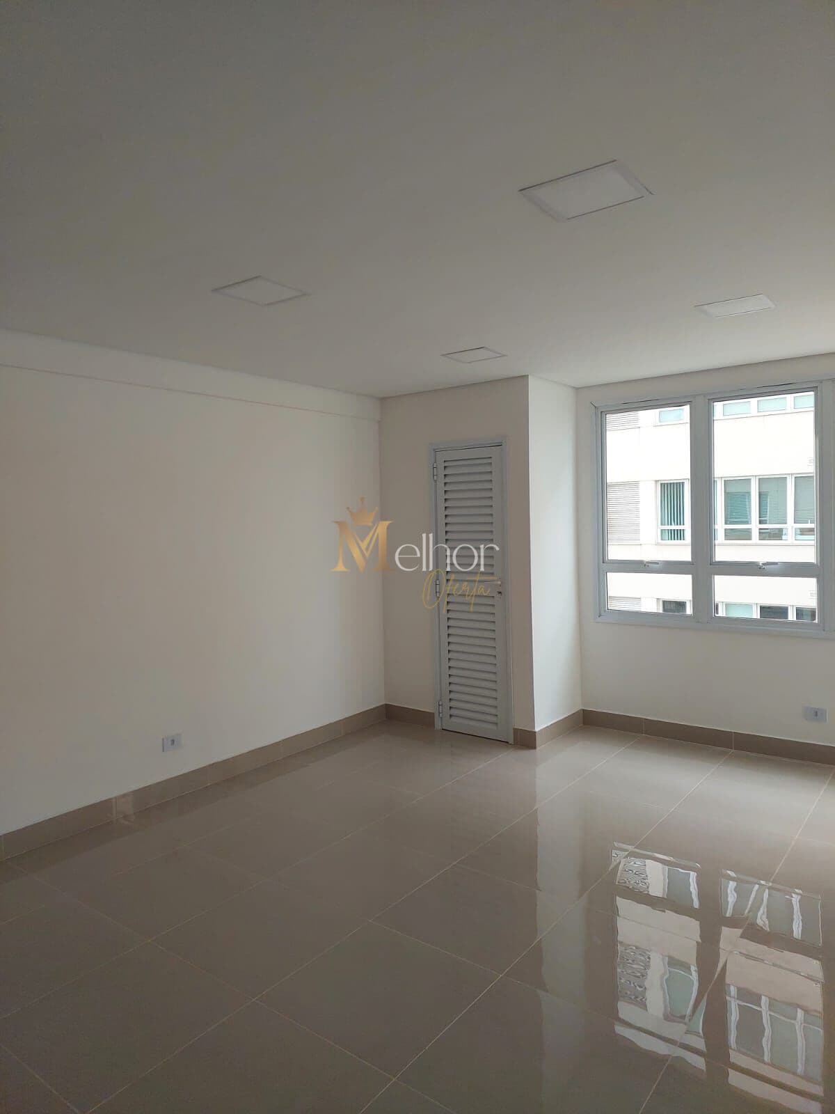 Sala Comercial Edificio Patriani Offices