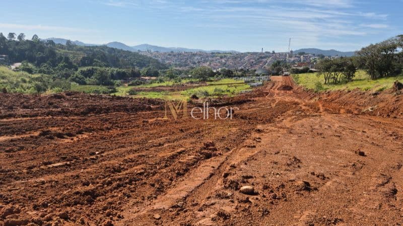Lote à Venda – Bom Jesus dos Perdões | 200 m² | Financiamento Direto