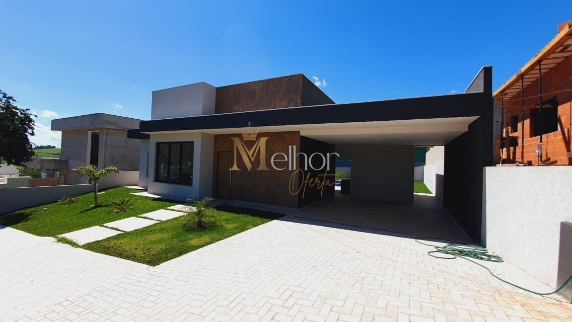 Encante-se com esta incrível casa à venda no exclusivo Condomínio Terras de Santa Cruz, em Bragança Paulista/SP!