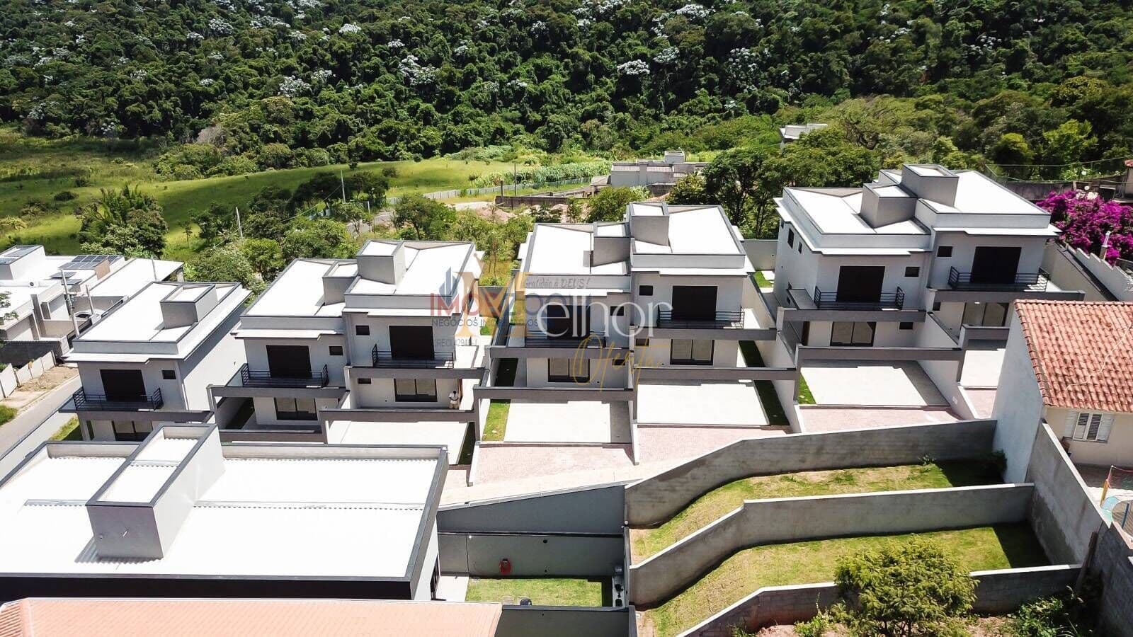 MODERNA RESIDÊNCIA EM CONDOMÍNIO FECHADO – JARDIM PAULISTA / ATIBAIA