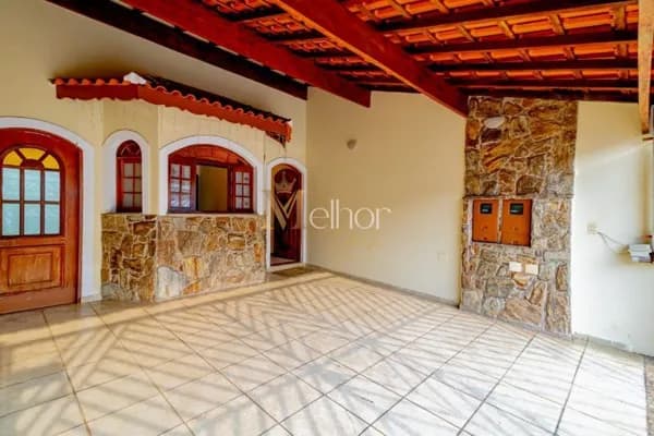 Casa Ampla com Suíte e Hidromassagem no Jardim Atibaia – Pronta para Morar