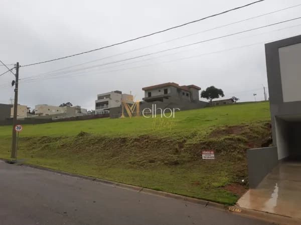 🏡 Terreno de 600m² em Condomínio – Oportunidade Única!