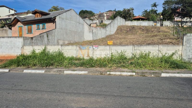 Terreno à Venda – Atibaia | 350 m² | Localização Privilegiada
