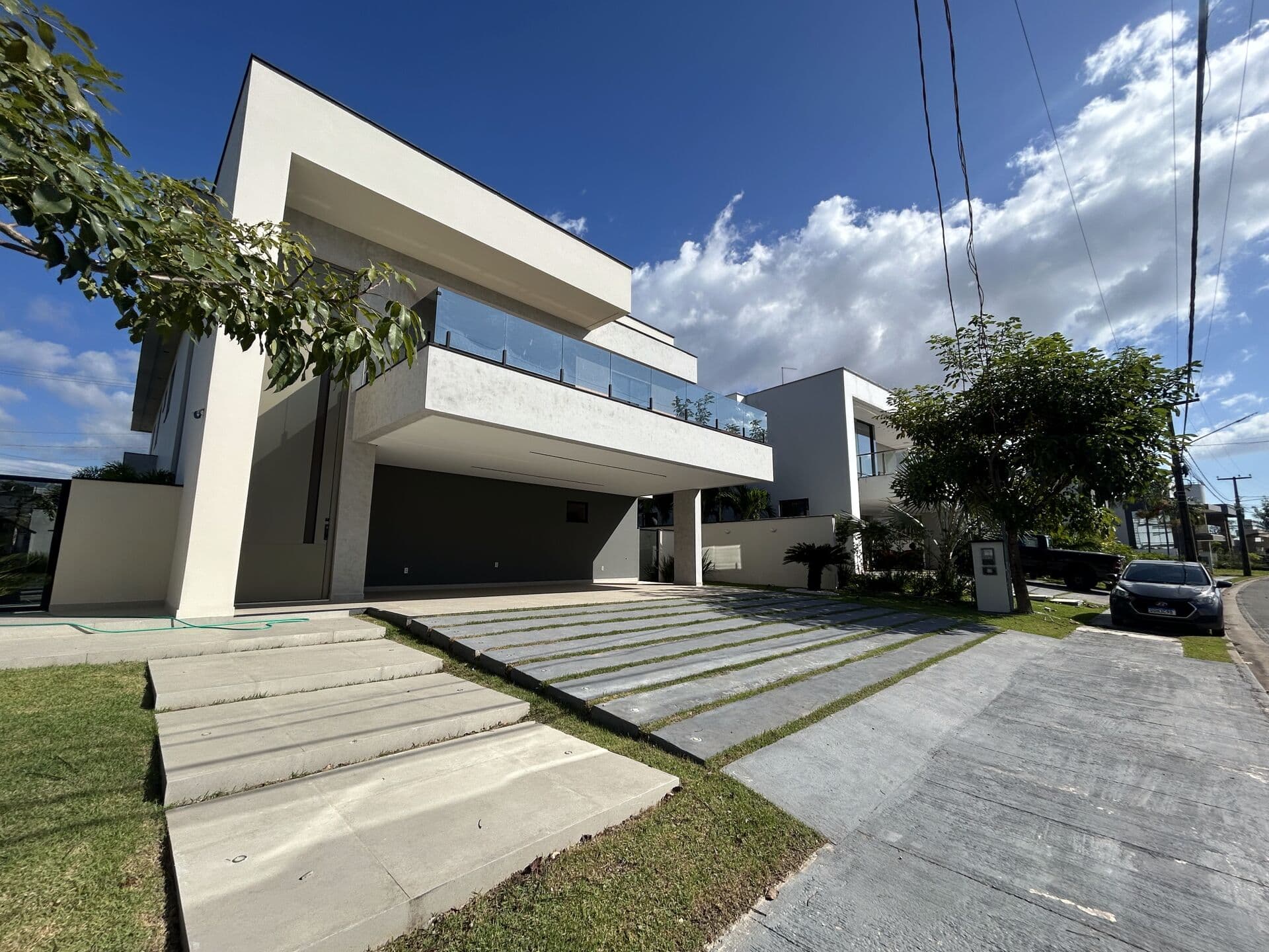 Casa com 5 suites, elevador privativo e area de lazer com piscina no Alphaville!!!