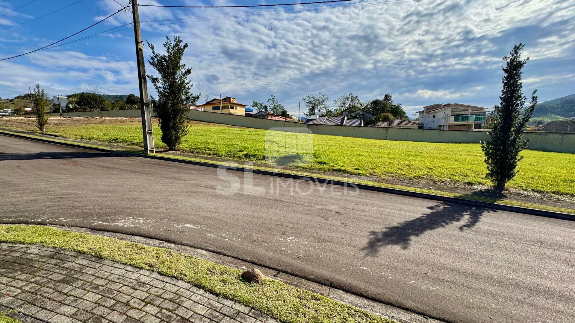 LOTE NO CONDOMÍNIO VALE DAS ÁGUAS EM GRAVATAL