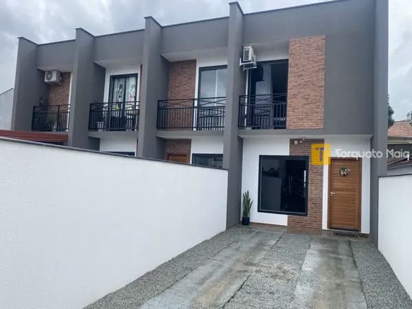 4,5m de Largura e Duas Suítes