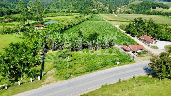 Sítio em São João Batista com 4 hectares