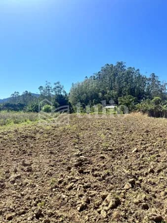 Terreno rural com 1.000 metros quadrados
