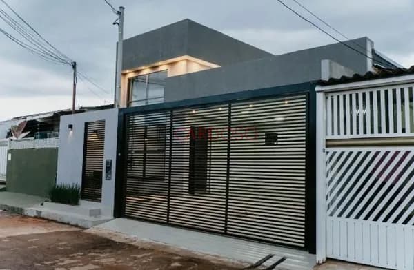 Casa 03 quartos em Ceilândia DF,, suÍtes, 2 vagas, Aceita financiamento e FGTS, alto padrão, Psul