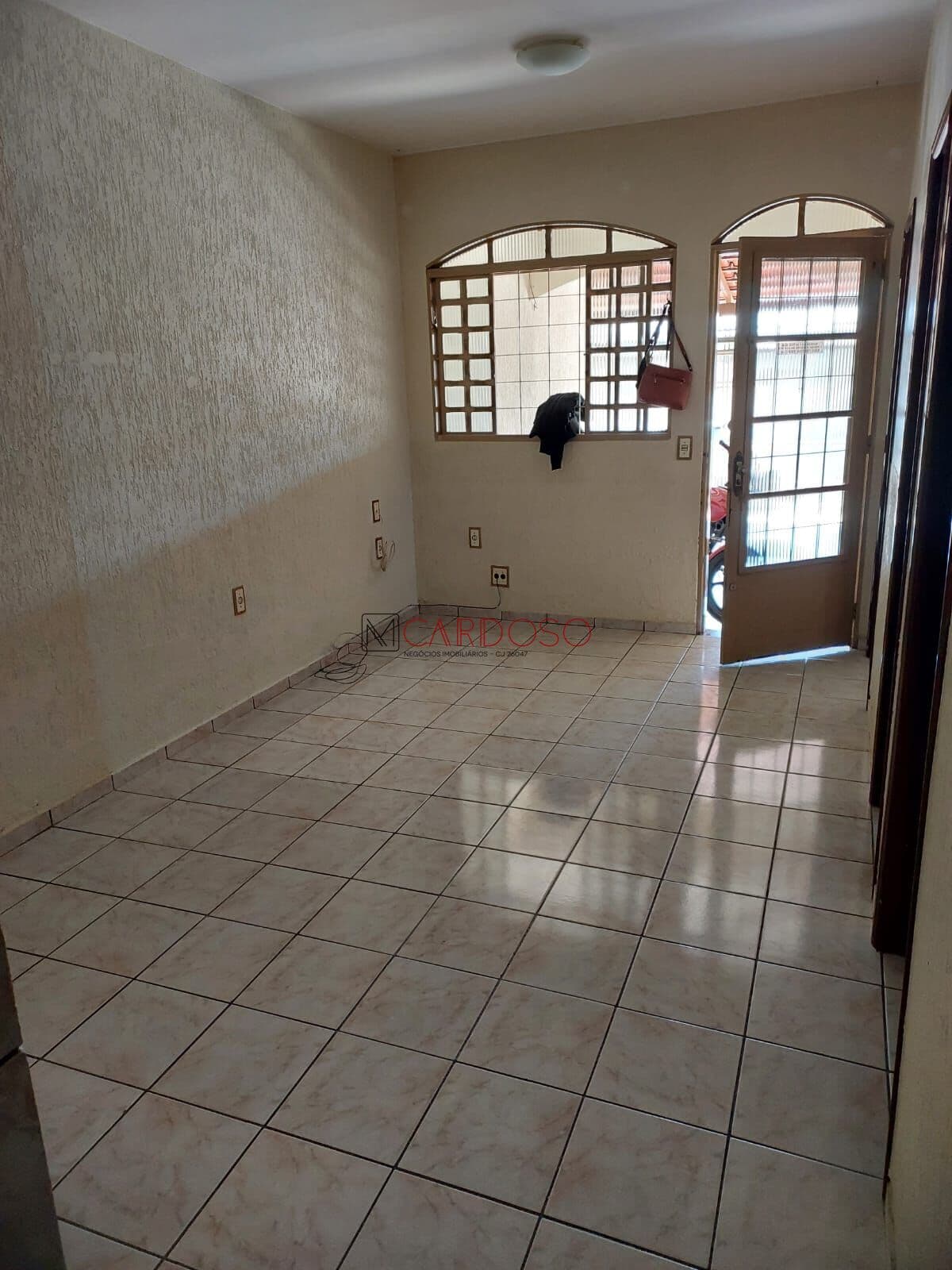 Imóvel para investidor, casas com 03 quartos, 02 casas no lote, escriturada, Samambaia Norte