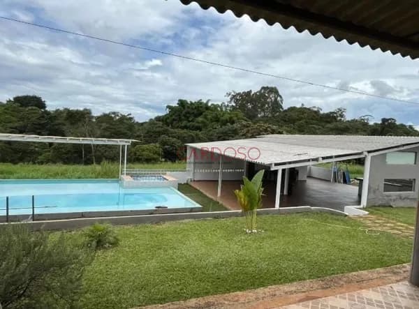 Chácara 3 quartos, 1 suite, salão de festas, 19000m2, poço artesiano, piscina, córrego - 115