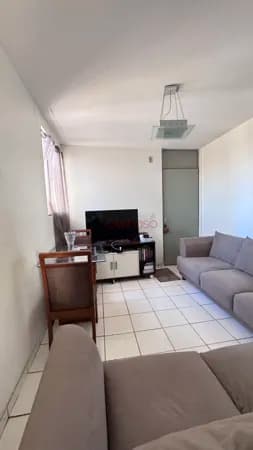 Apartamento 2 quartos, perto do metrô, Aceita financiamento e FGTS, nascente, Samambaia Sul Qn 118. 10