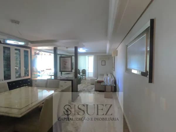 Apartamento com 3 Suítes no Bairro Victor Konder