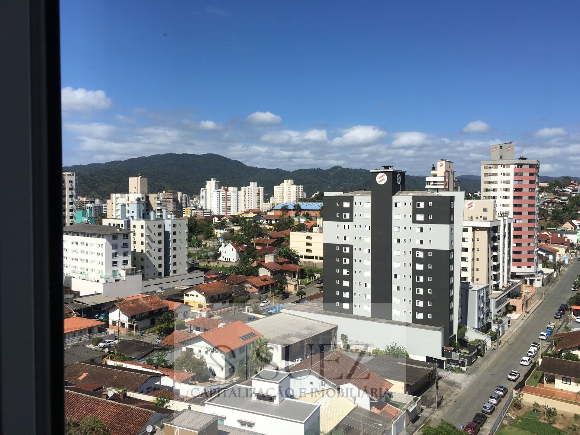 Ótima cobertura semi mobiliada no bairro Vila Nova