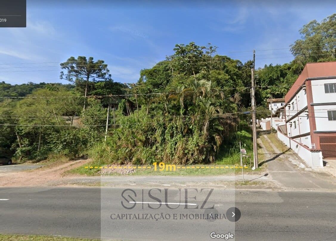 Terreno com 2.347m2 na rua das Missões - Ponta Aguda