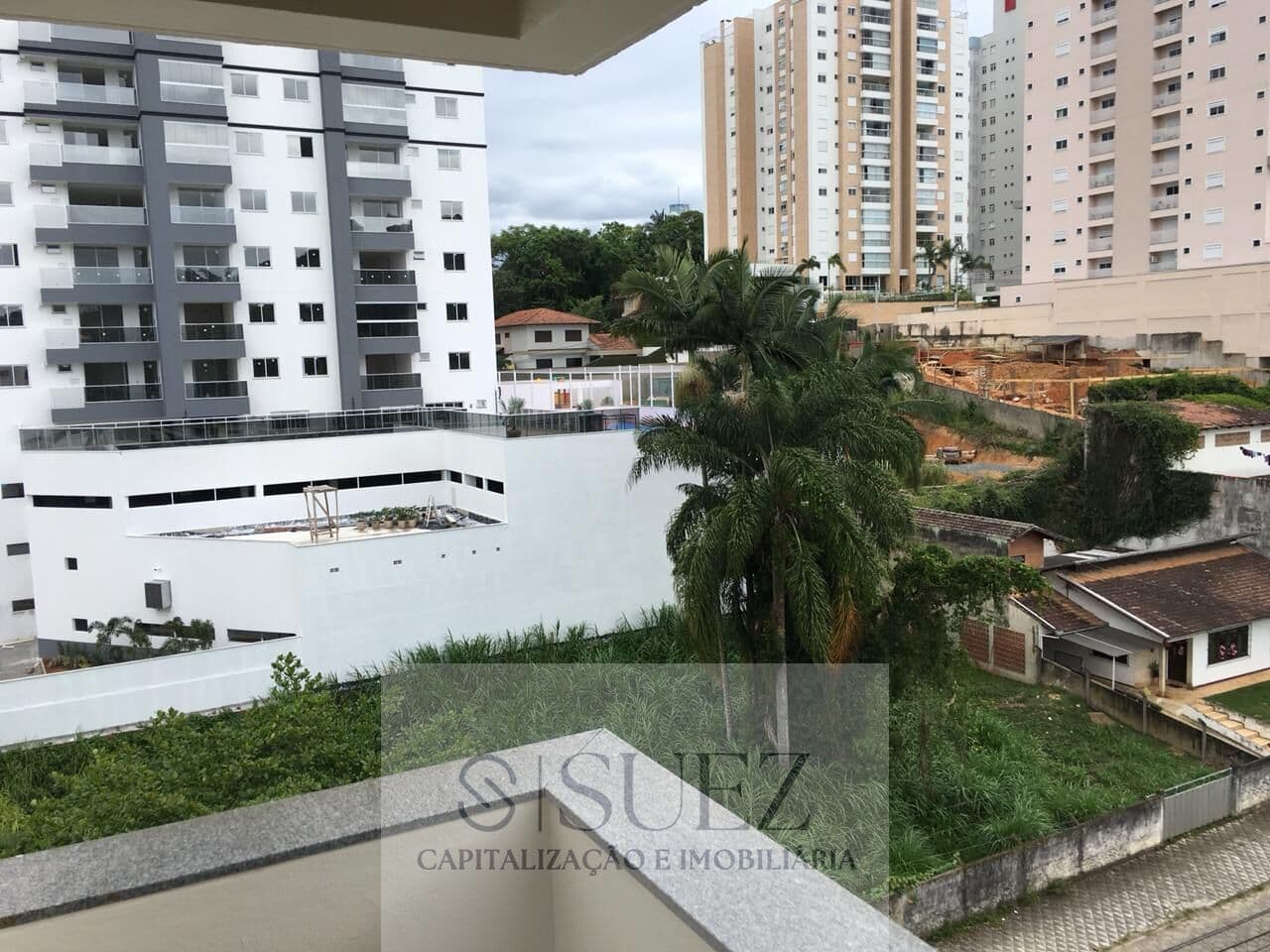 Apartamento com 1 dormitório mobiliado perto da FURB Mobiliado