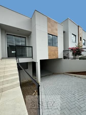 Sobrado com 3 dormitórios sendo 2 suites e 127m2 na Itoupava Central