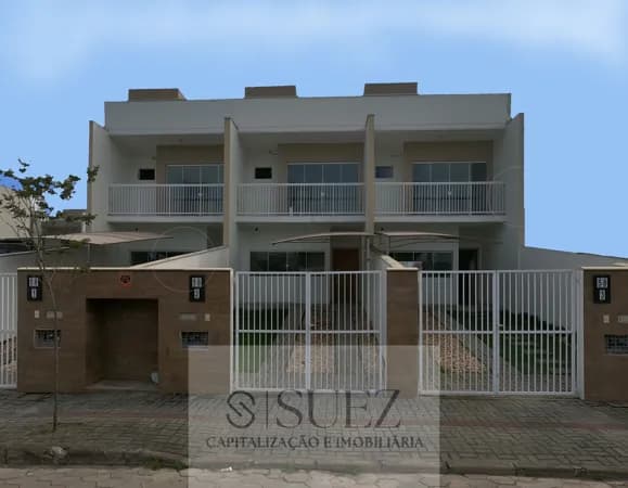 Sobrado com piscina e 2 suítes no bairro Santa Teresinha - Gaspar
