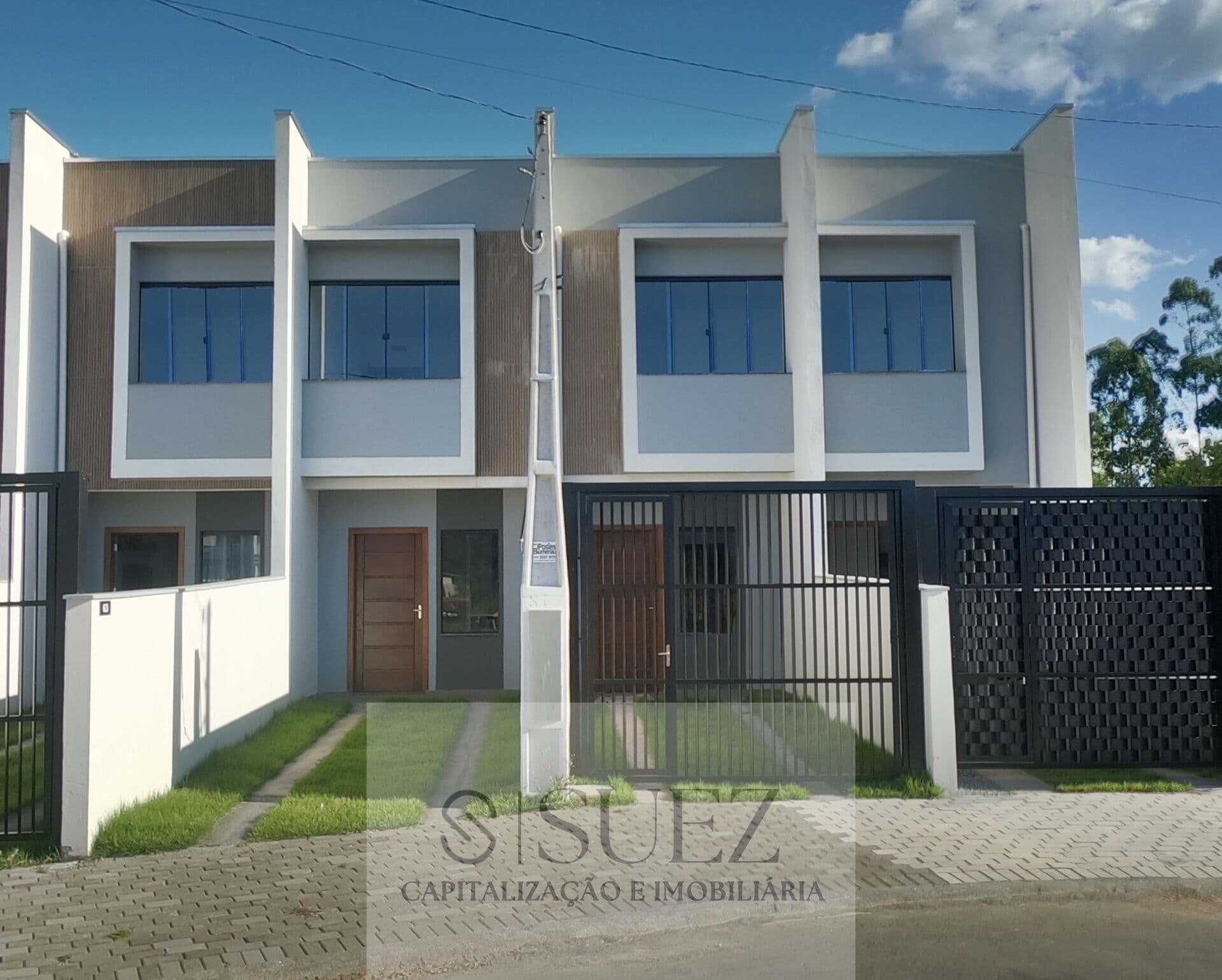Sobrado com 2 dormitórios na Itoupava Central