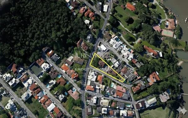 Lote/Terreno em São José - Ponta de Baixo
