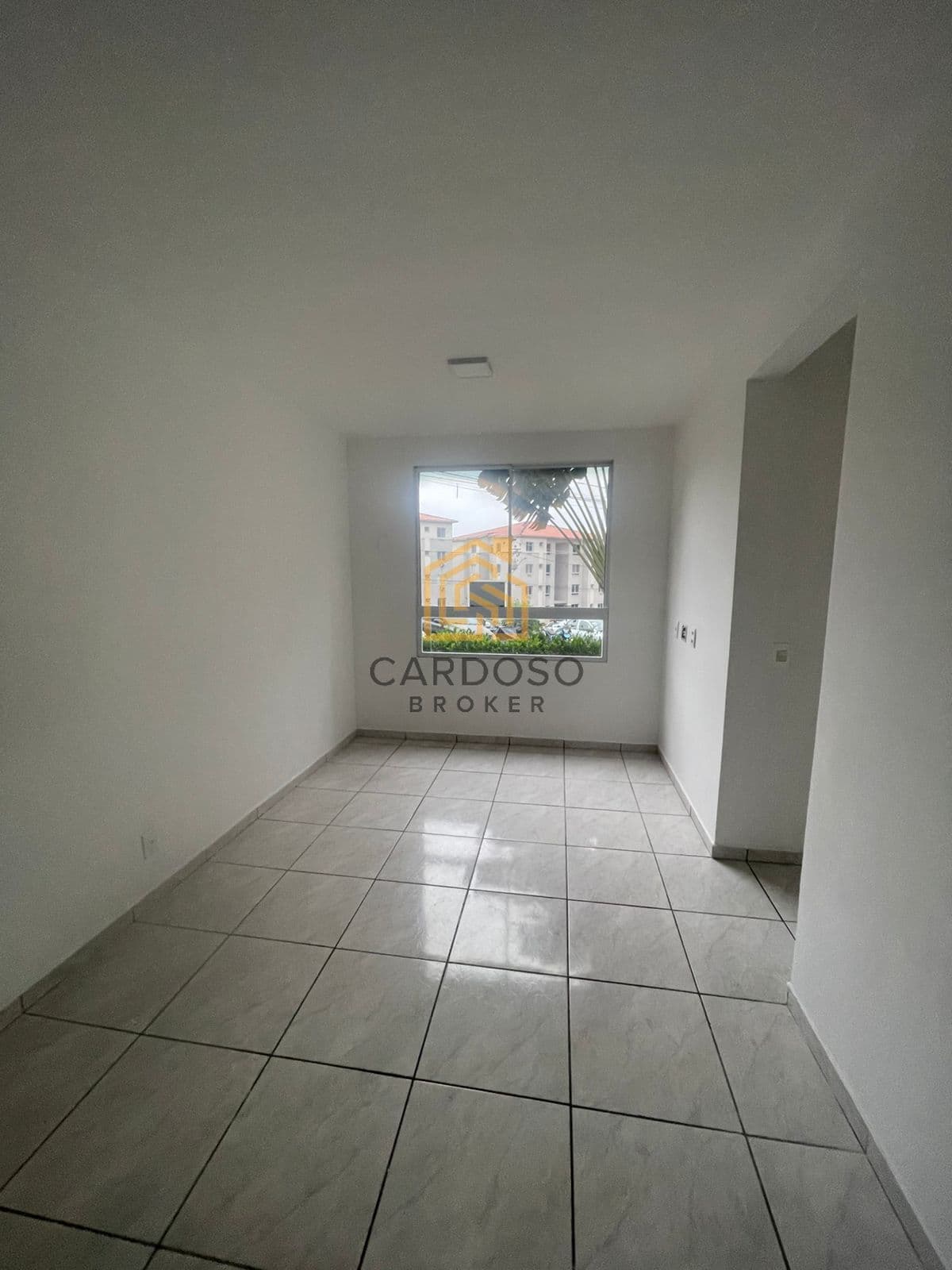 APARTAMENTO NO CONDOMÍNIO JARDIM DAS VIOLETAS