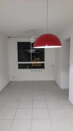 Apartamento no Condomínio Caminhos dos Lagos