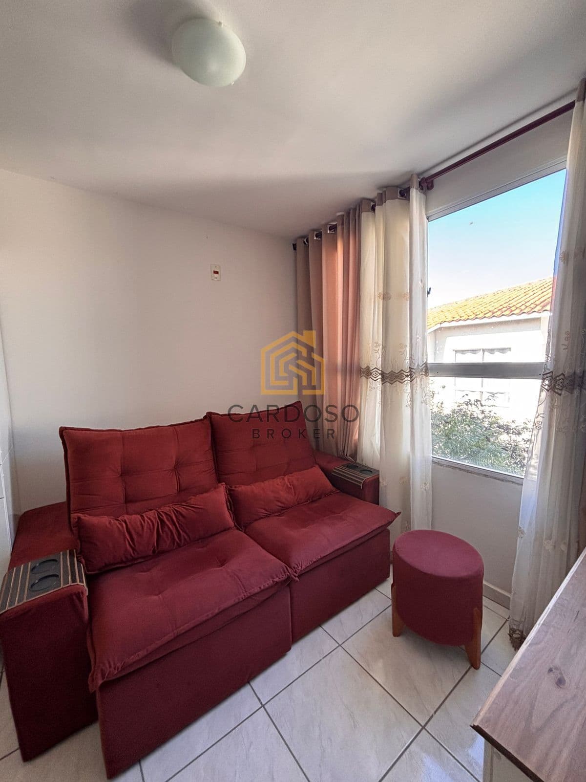 Apartamento no Condomínio Caminhos do Mar