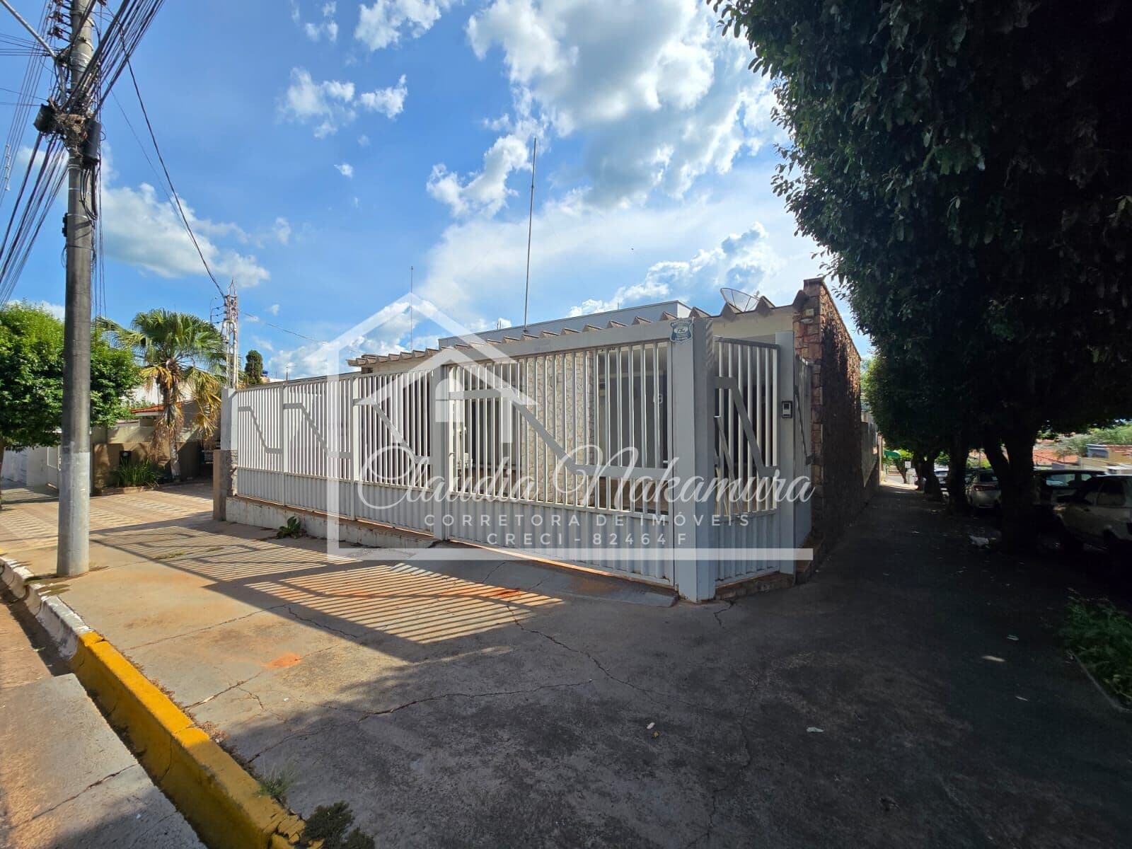Casa Comercial