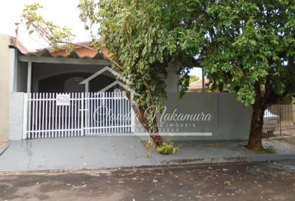 Casa em Mirandópolis - Centro
