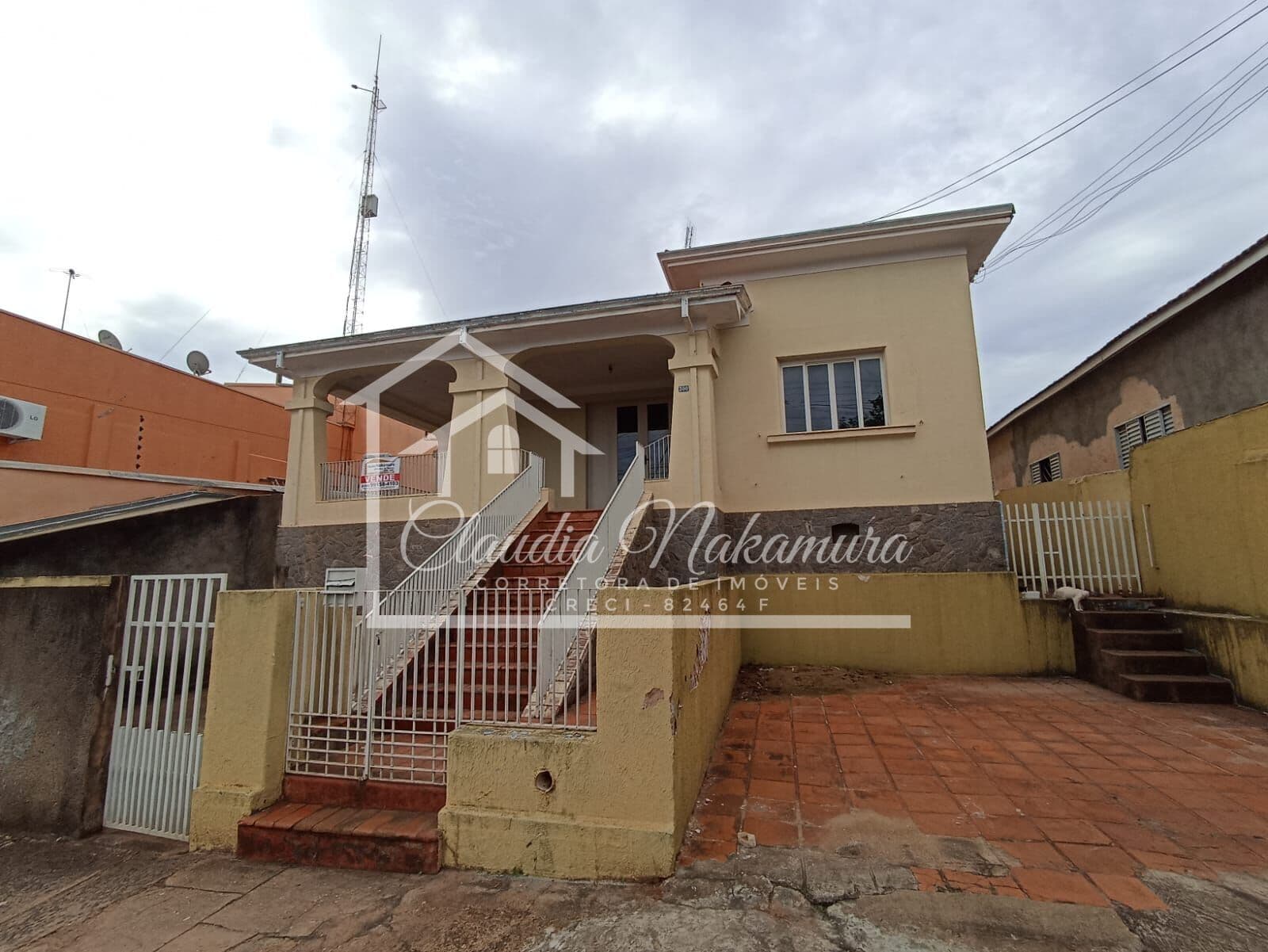 Casa em Mirandópolis - Centro