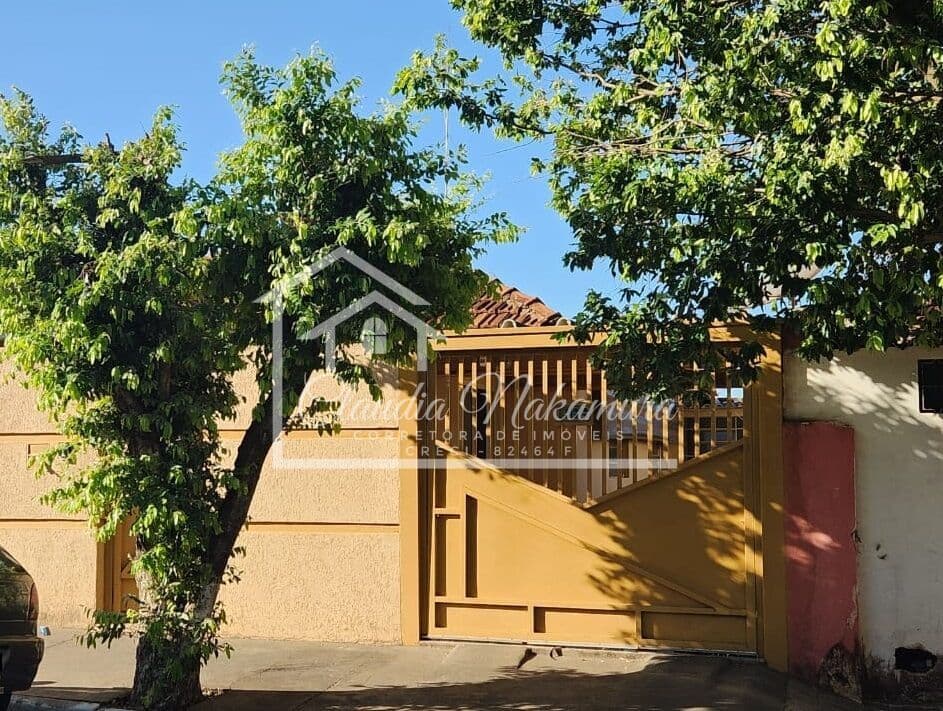 Casa em Mirandópolis - Centro