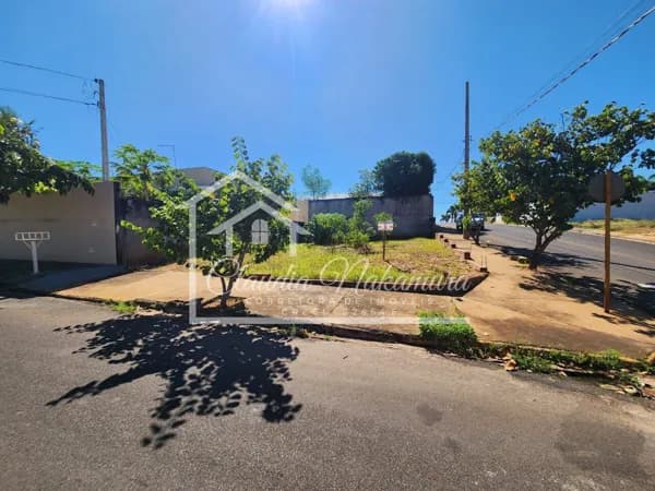 Lote/Terreno em Mirandópolis - Jardim Sampaio I