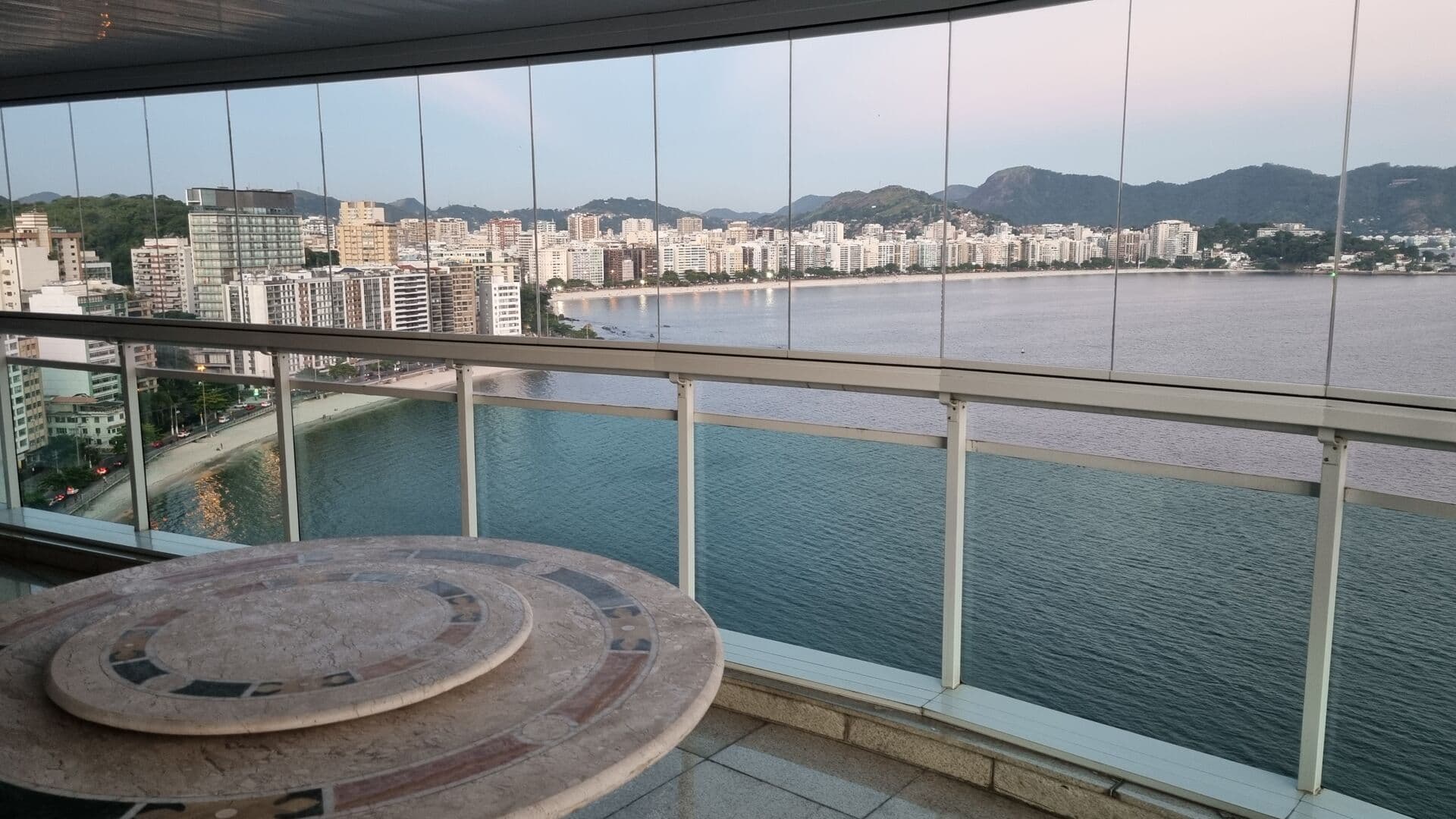 Apartamento em Niterói - Ingá