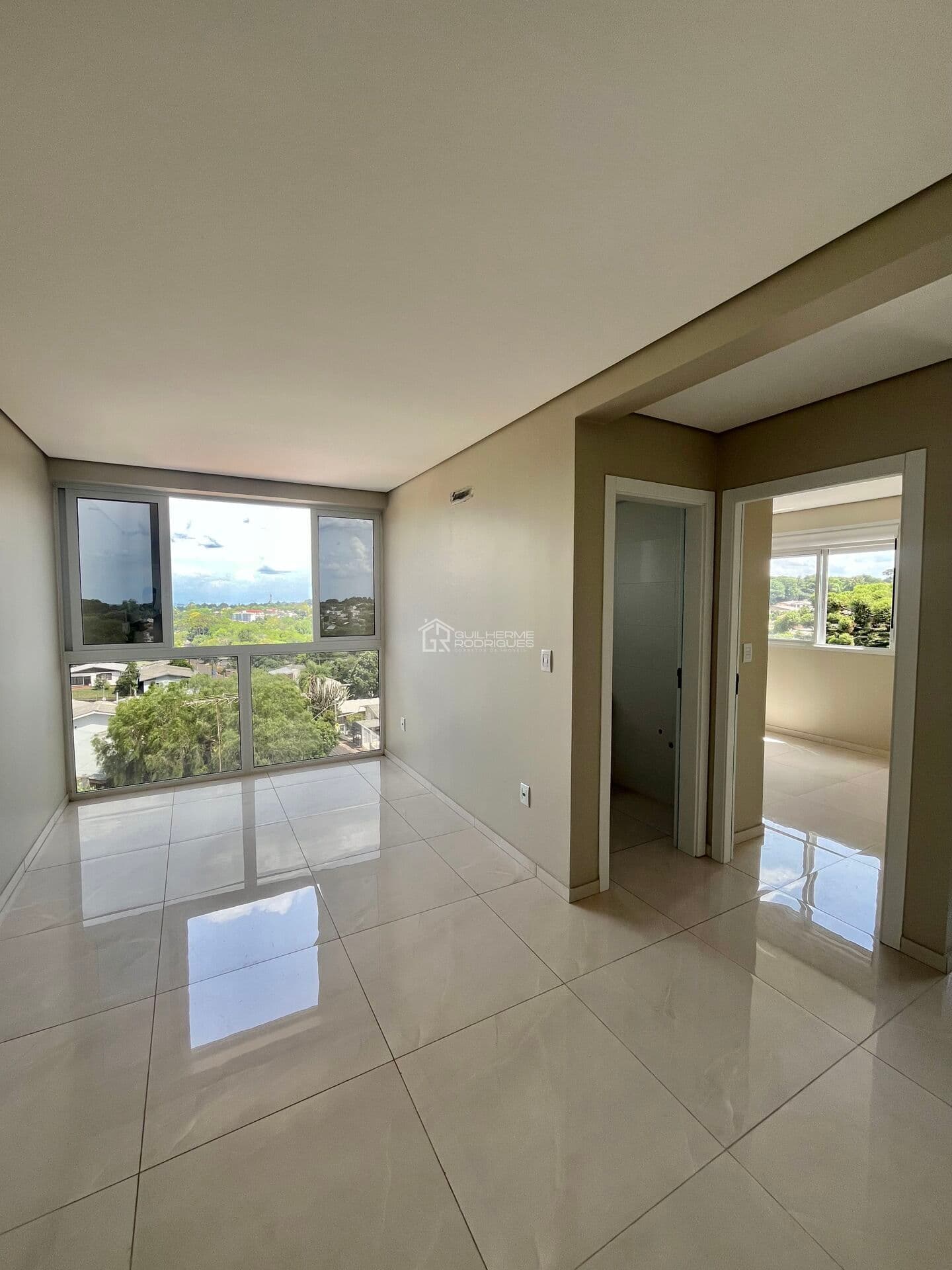 Apartamento NOVO à Venda
