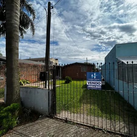 Casa à venda no bairro Operária em Carazinho/RS