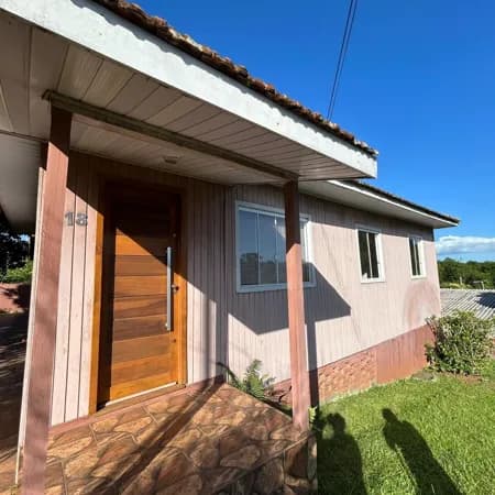 Casa à venda no bairro Rica em Carazinho/RS