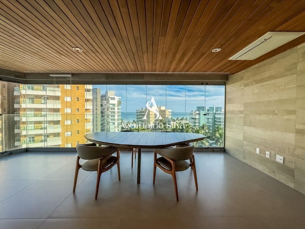 Apartamento À Venda, Pé na areia, 3 Suítes, 143m², em Riviera de São Lourenço, Bertioga - SP
