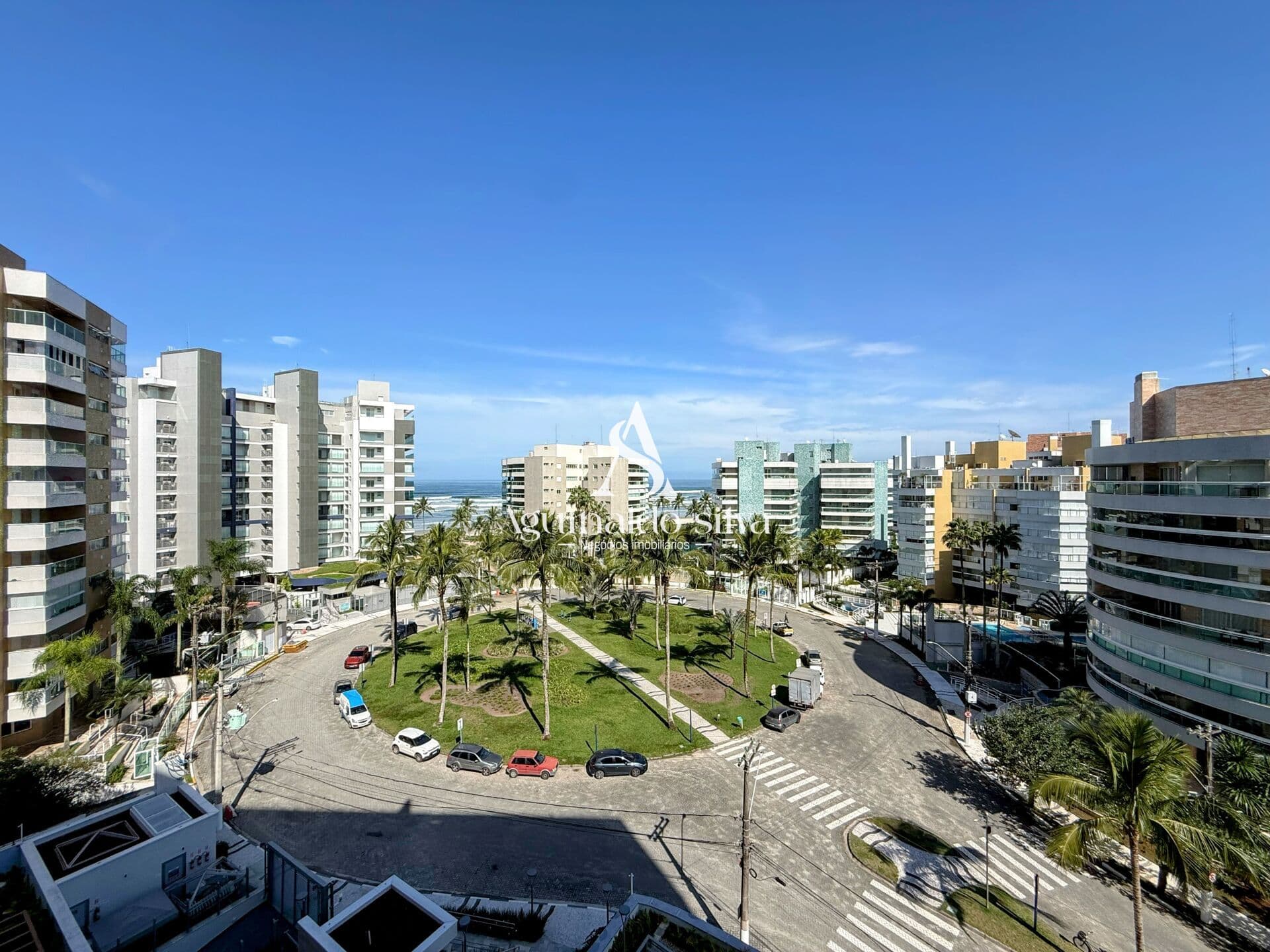 Amplo apartamento à Venda com Vista Mar, 3 Suítes,140m² I R$ 7.500.000,00