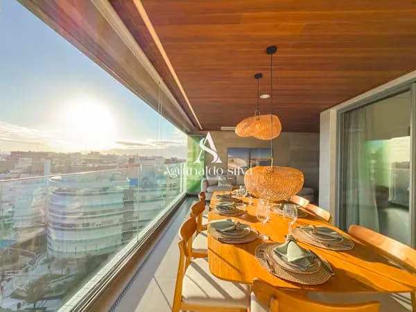Apartamento com Especular Vista Mar, com 3 Suítes, 137m², à Venda Por R$ 7.800.000,00