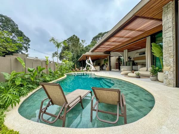 Luxuosa Casa Térrea à Venda, 486m², 6 Suítes, 7 Banheiros, em Riviera de São Lourenço - Bertioga SP.