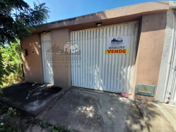 Casa Padrão para Venda em Bugi Iguatu-CE