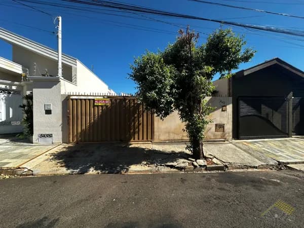 Casa Alvenaria para Aluguel em Alto da Vila Patti Novo Horizonte-SP