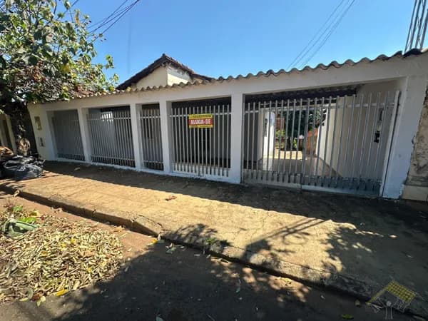Casa Alvenaria para Aluguel em Santa Clara Novo Horizonte-SP