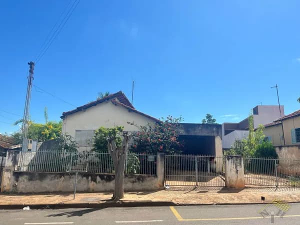 Casa em Novo Horizonte - IV Centenário