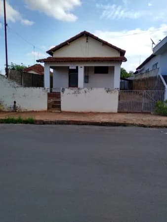 Casa Alvenaria para Venda em Centro Novo Horizonte-SP