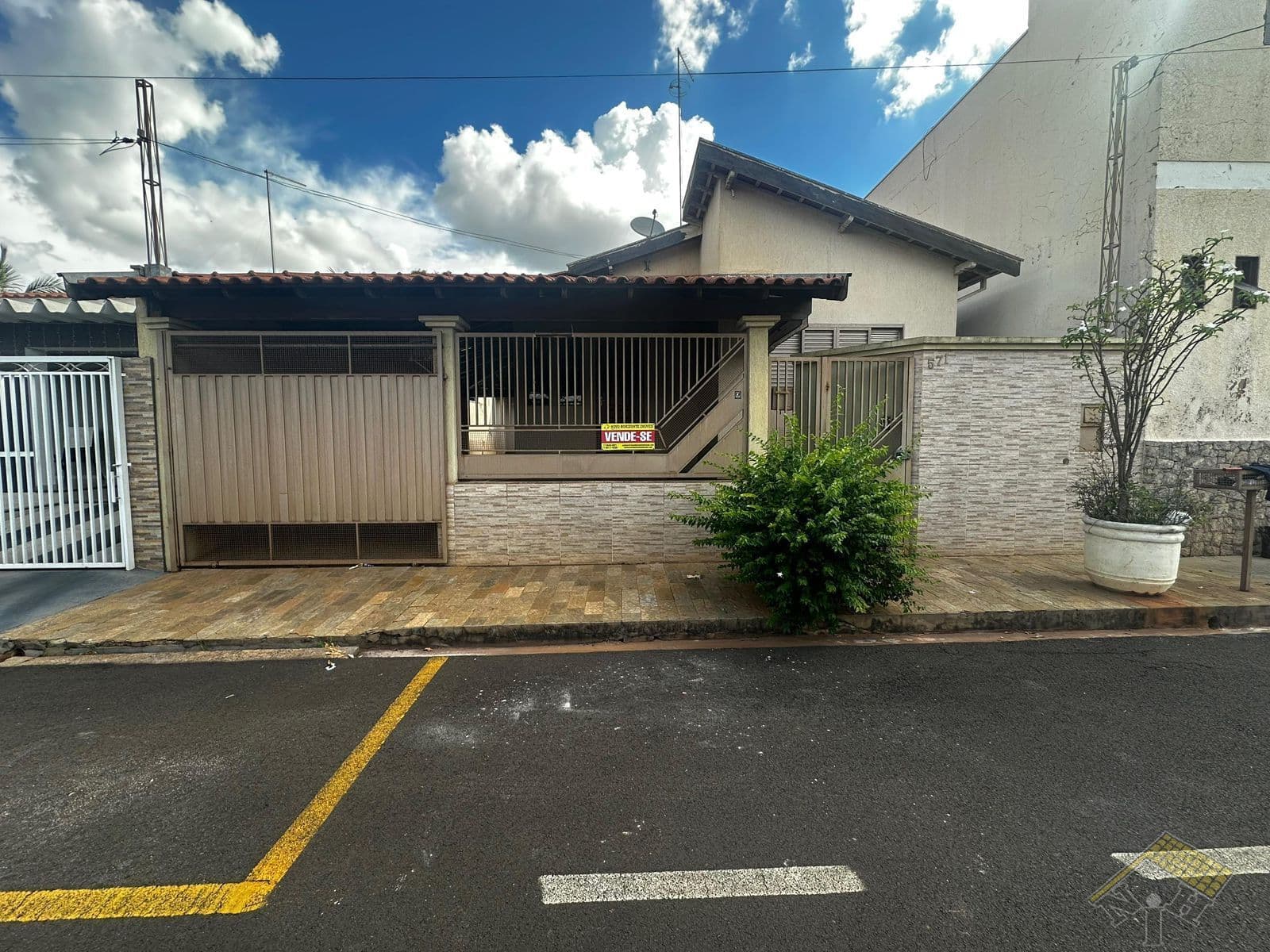 Casa em Novo Horizonte - Centro